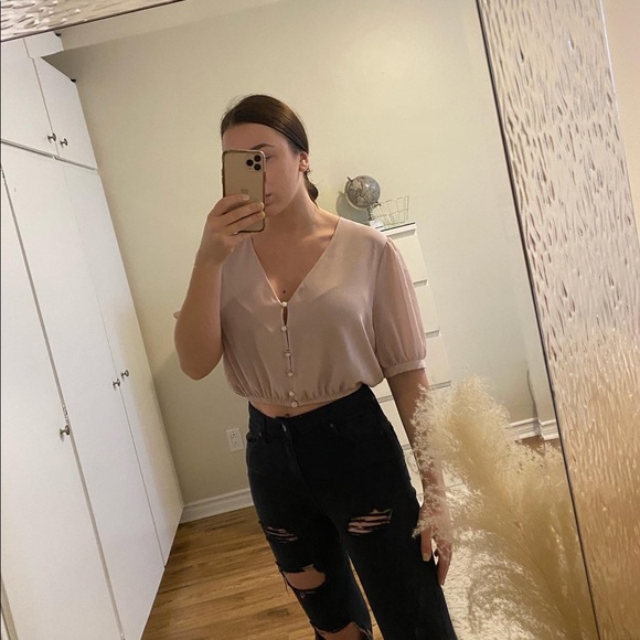 *SOLD* Wilfred Baby Pink Chiffon Sleeve Blouse from Aritzia - Picture 2 of 2